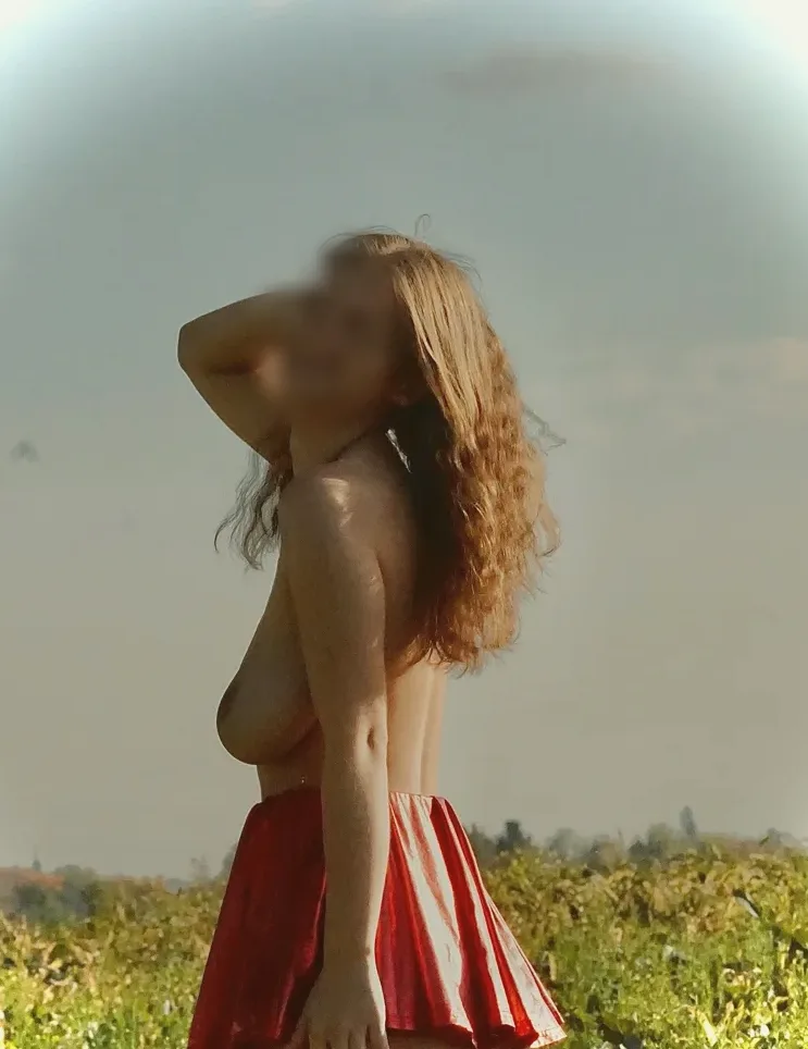 Chiara, 21