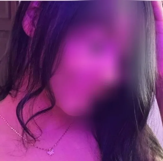 Chiara, 19