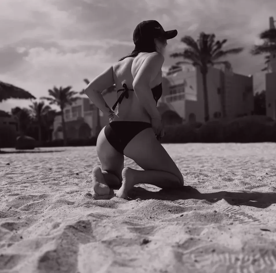 Valentina, 18